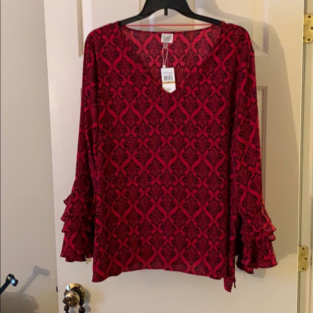 Cupid Black and red flowy blouse